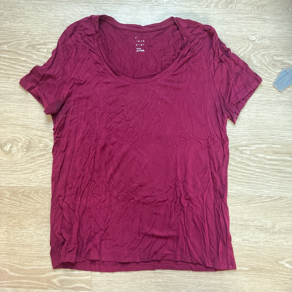 H&M Burgundy T-Shirt
